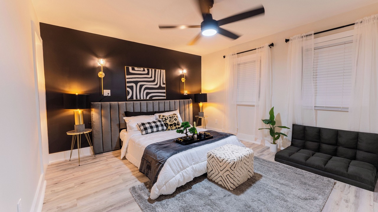 Photo of Bedroom in Orange
