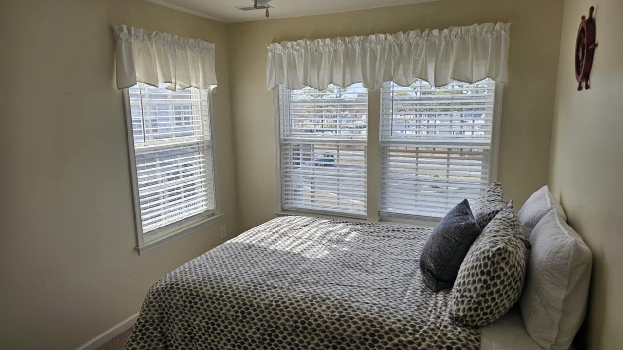 Photo of Bedroom in Long Neck