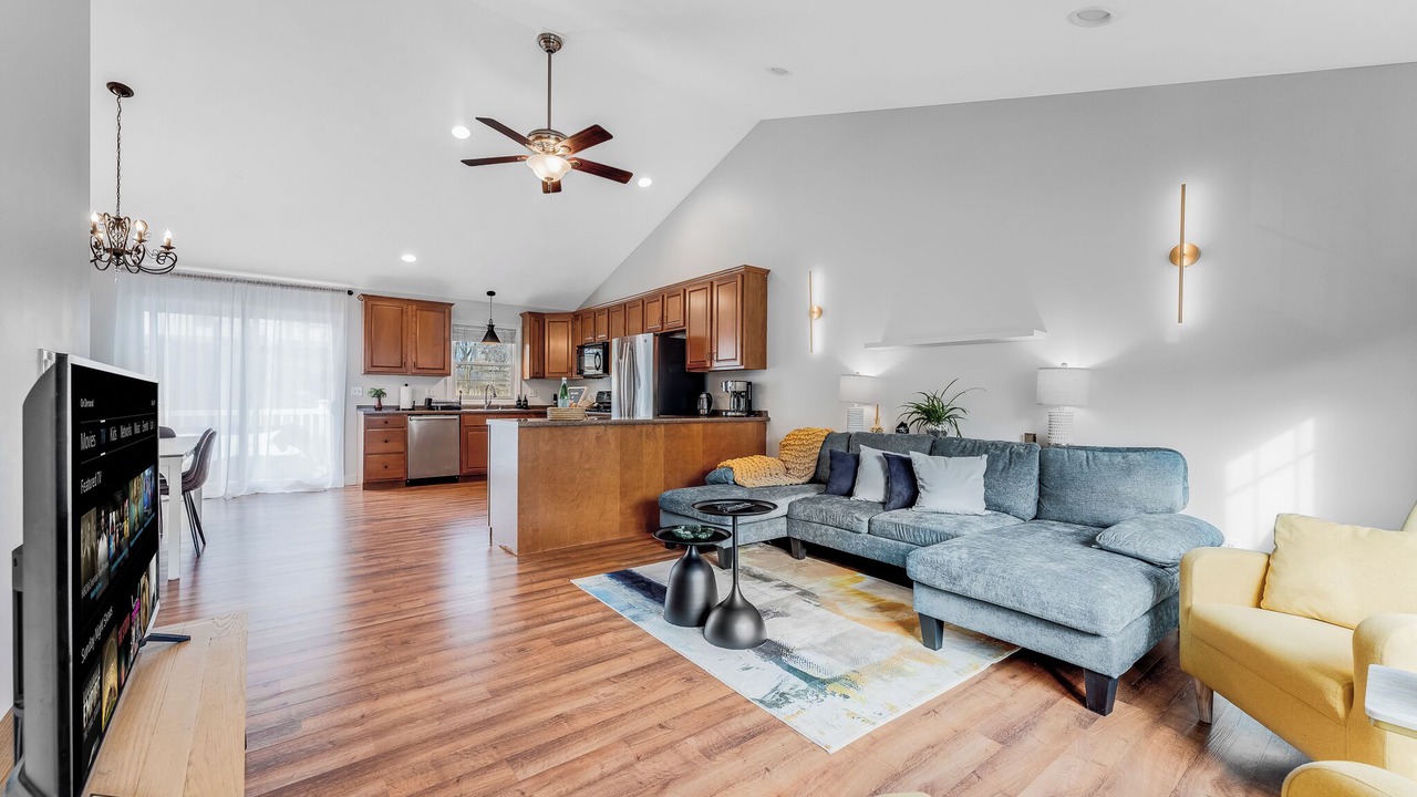 Photo of Livingroom in Cheat Lake