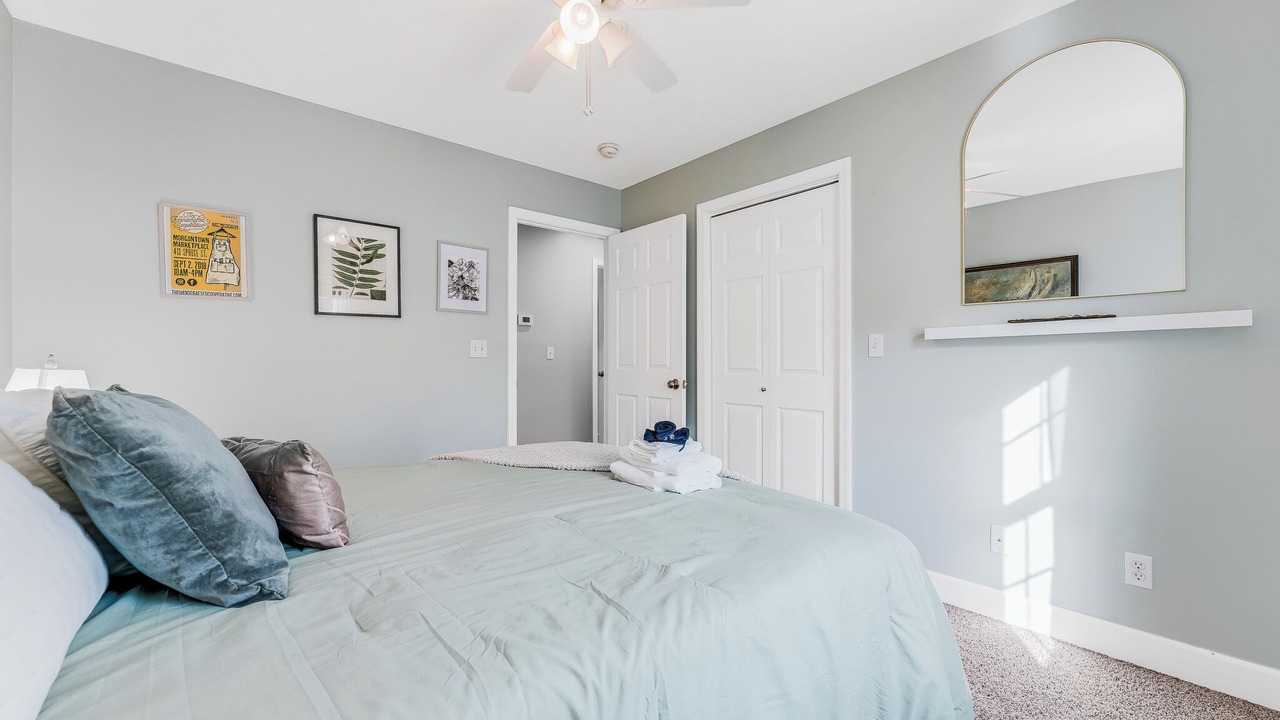 Photo of Bedroom in Cheat Lake
