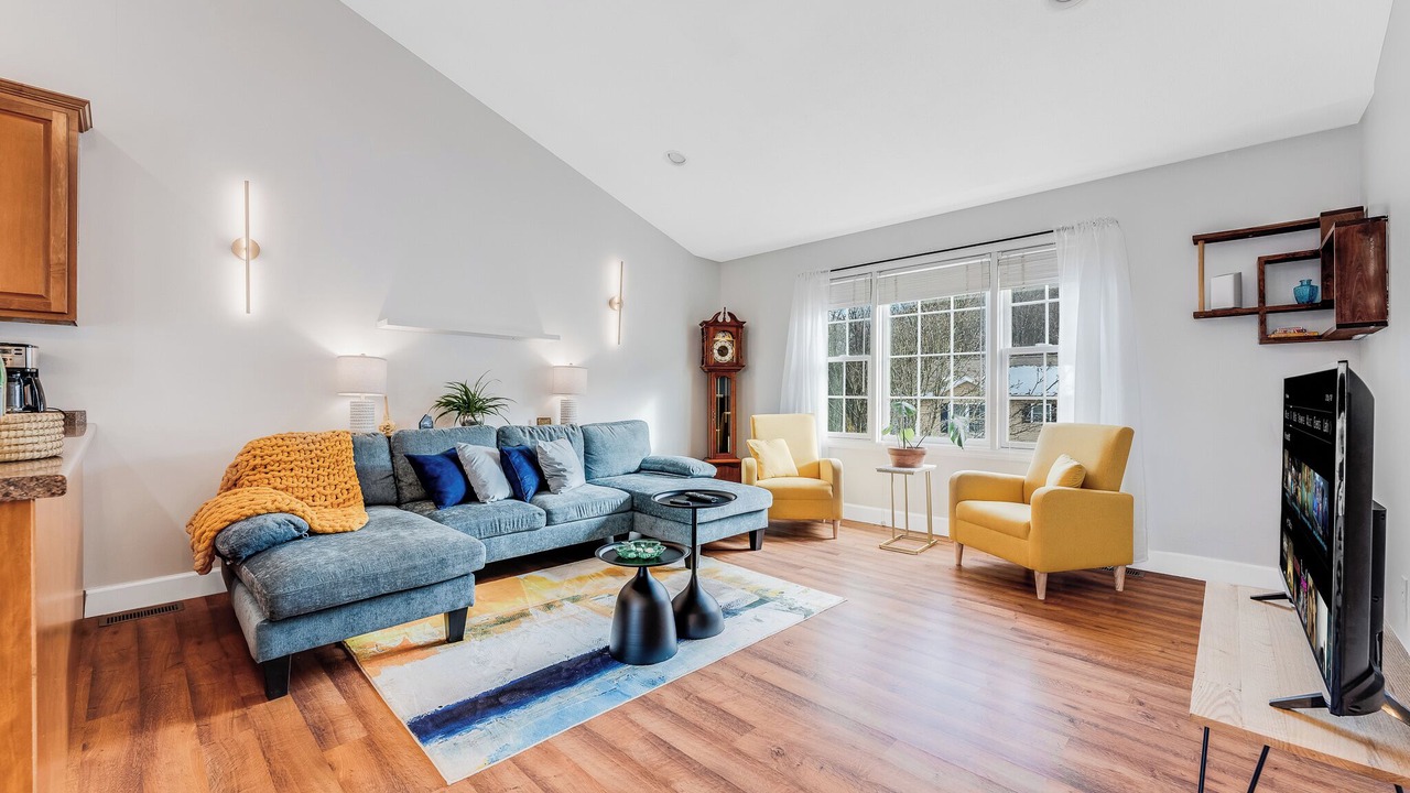 Photo of Livingroom in Cheat Lake