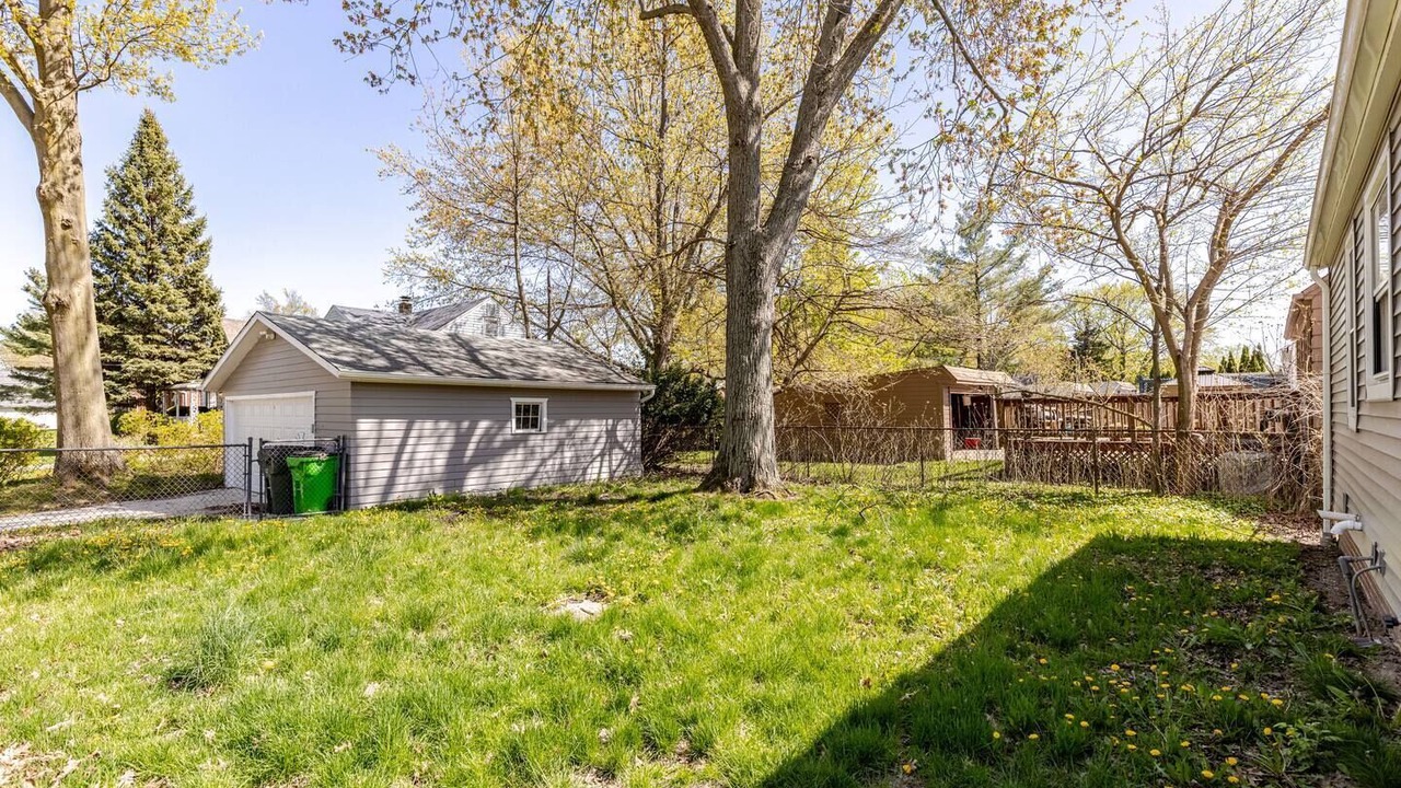 Photo of Outdoor in Euclid