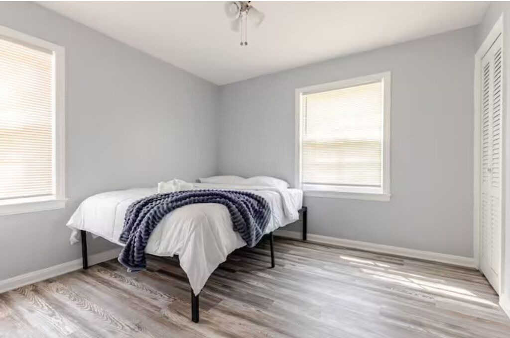 Photo of Bedroom in Euclid