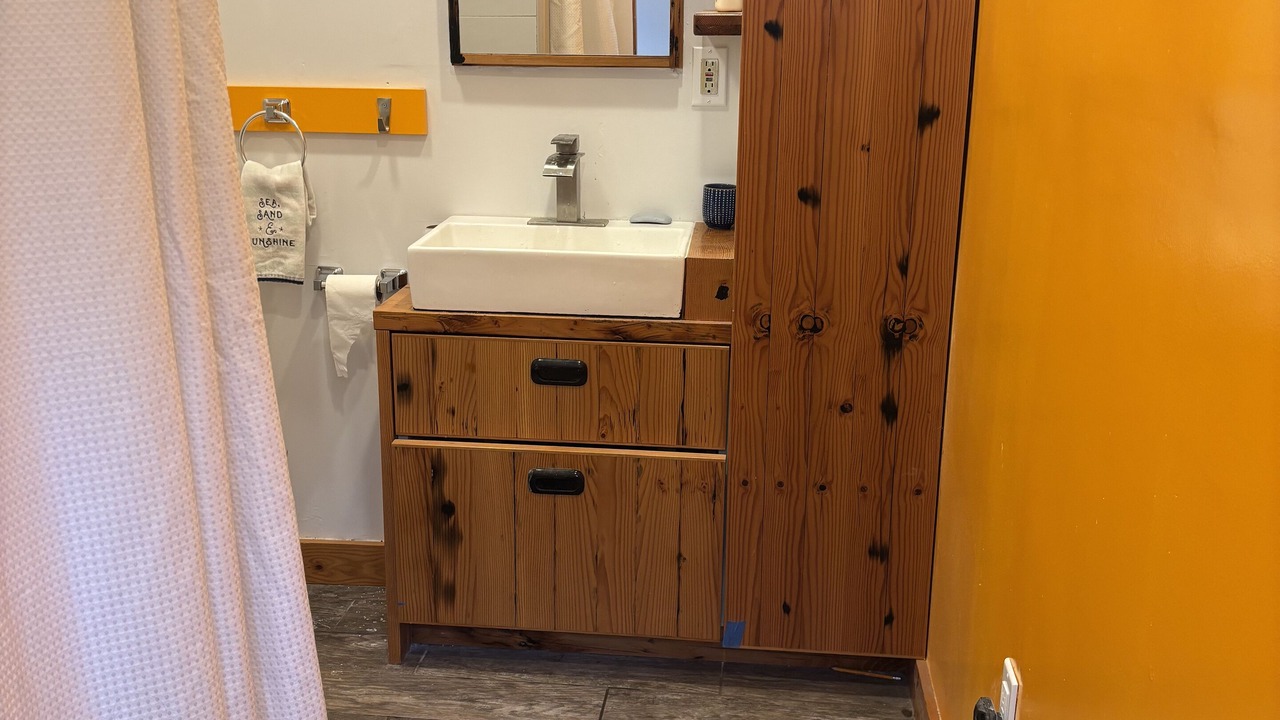 Photo of Bathroom in Roscoe