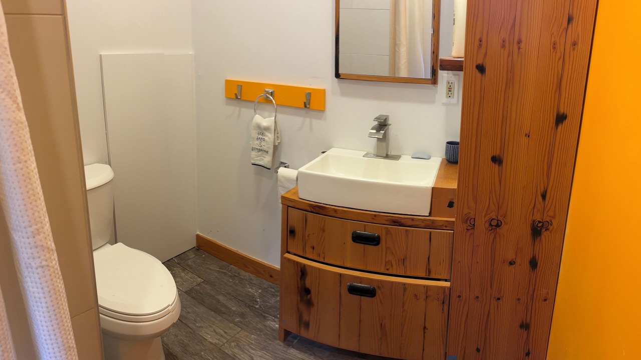 Photo of Bathroom in Roscoe