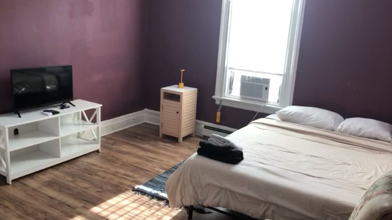 Photo of Bedroom in Newark