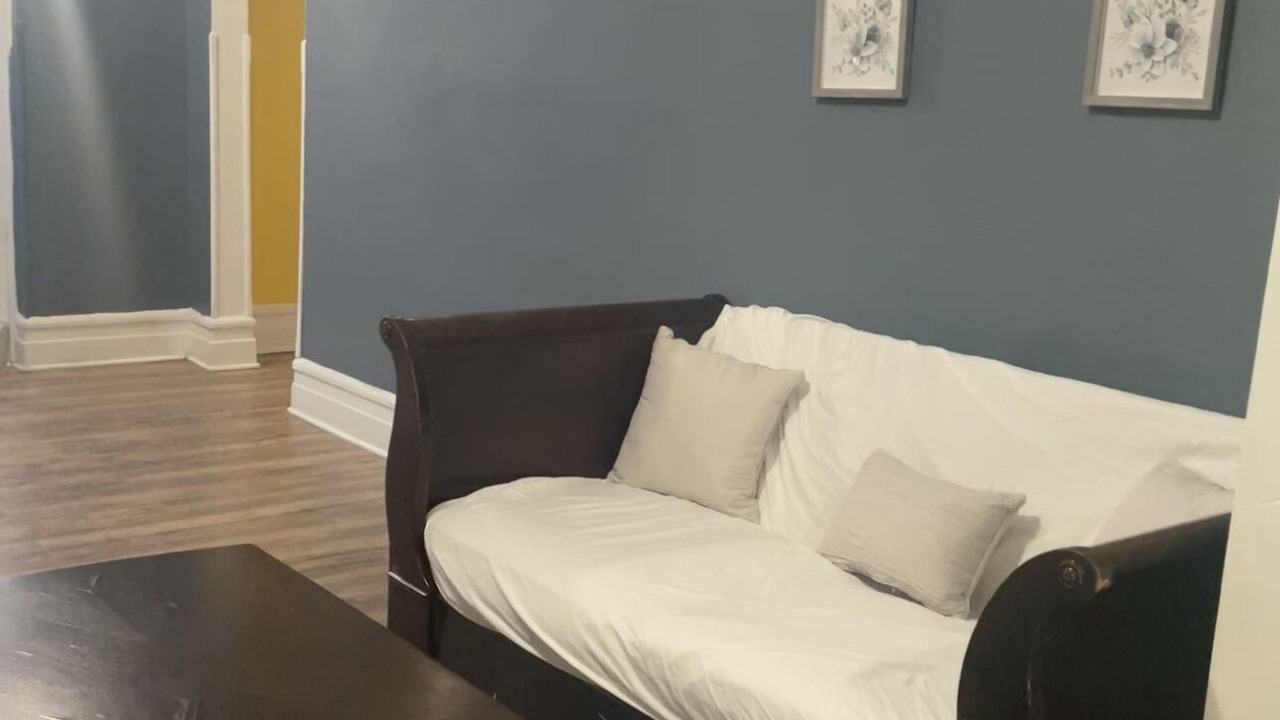 Photo of Livingroom in Newark