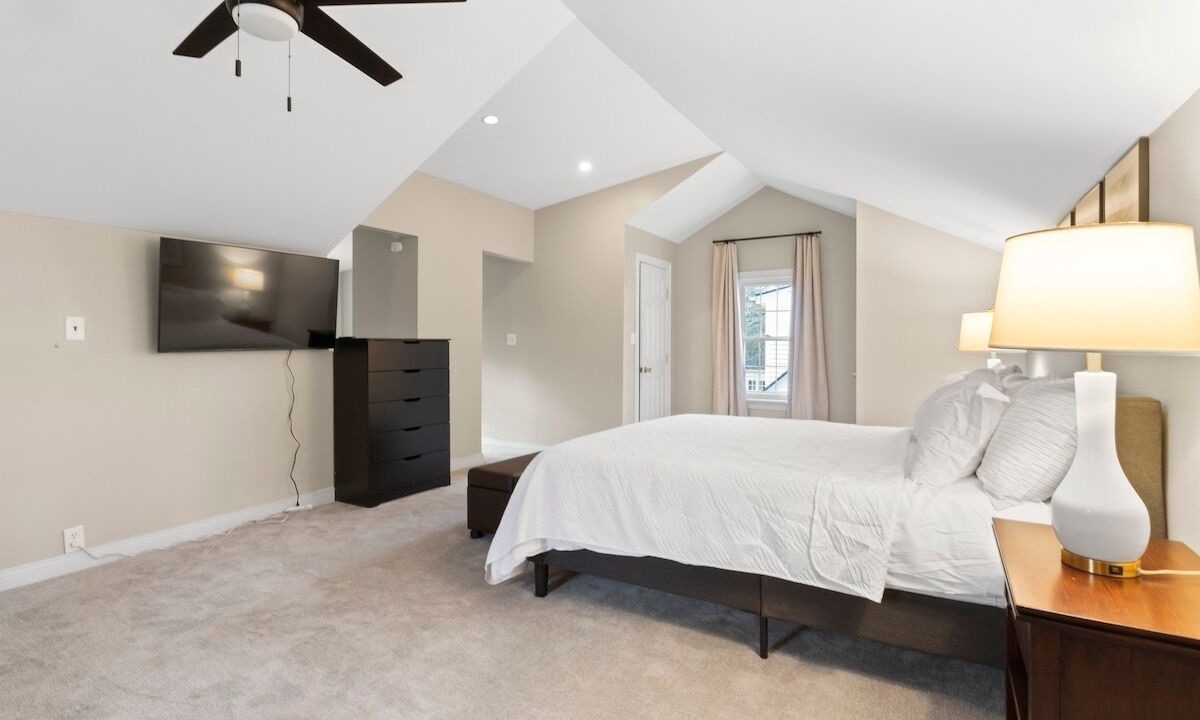 Photo of Bedroom in Oakley