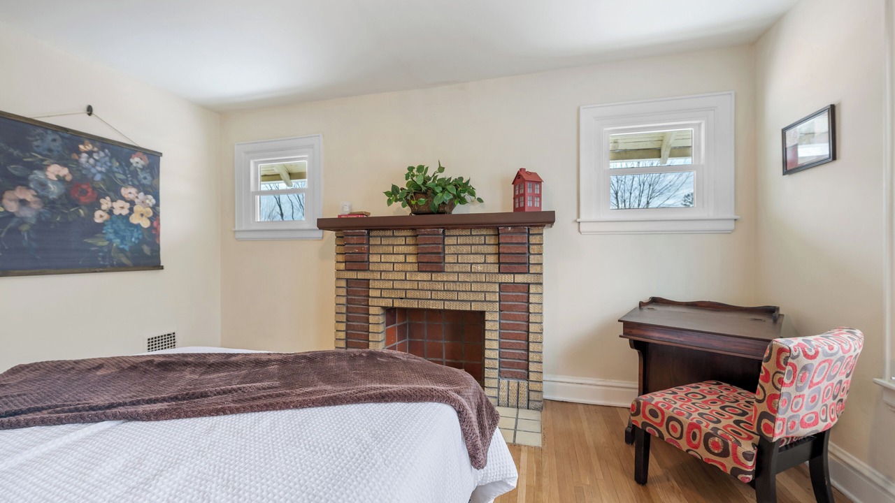 Photo of Livingroom in Huntington