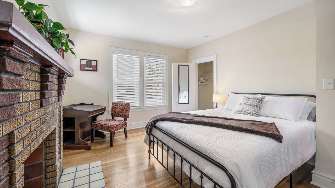 Photo of Livingroom in Huntington