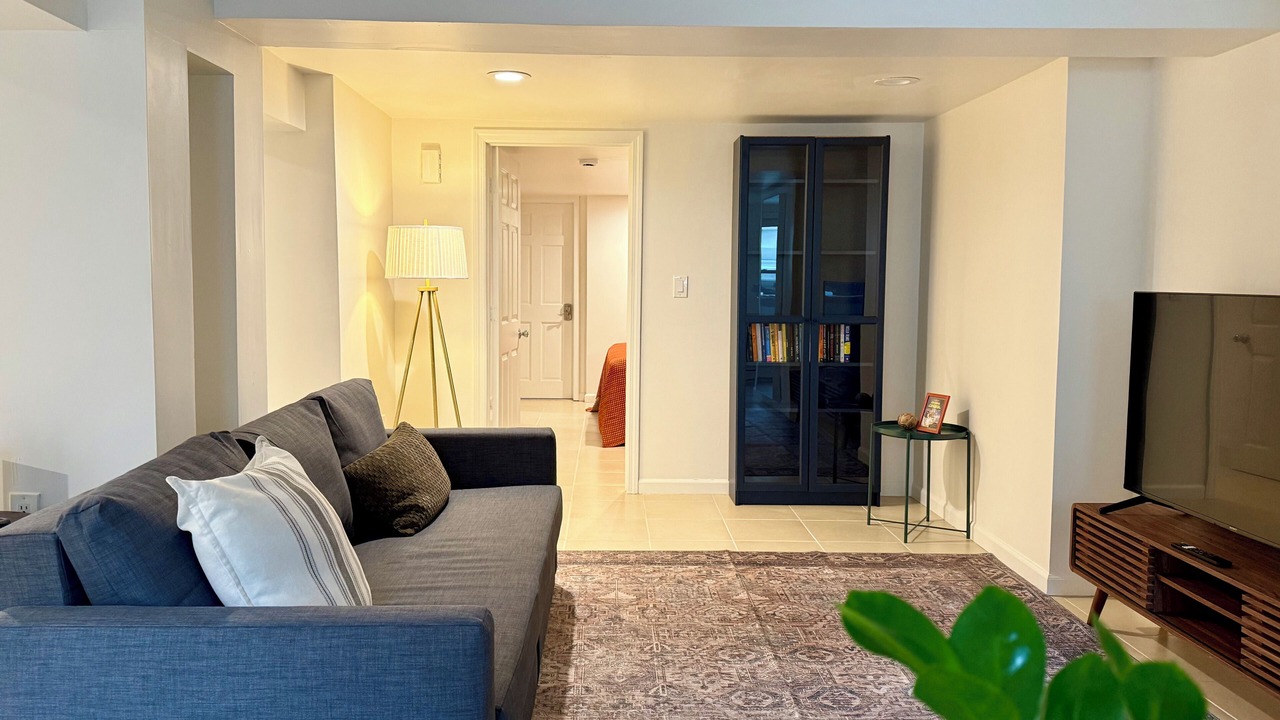 Photo of Livingroom in Historic Downtown
