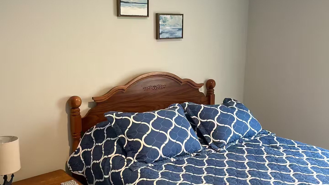 Photo of Bedroom in Port Clinton