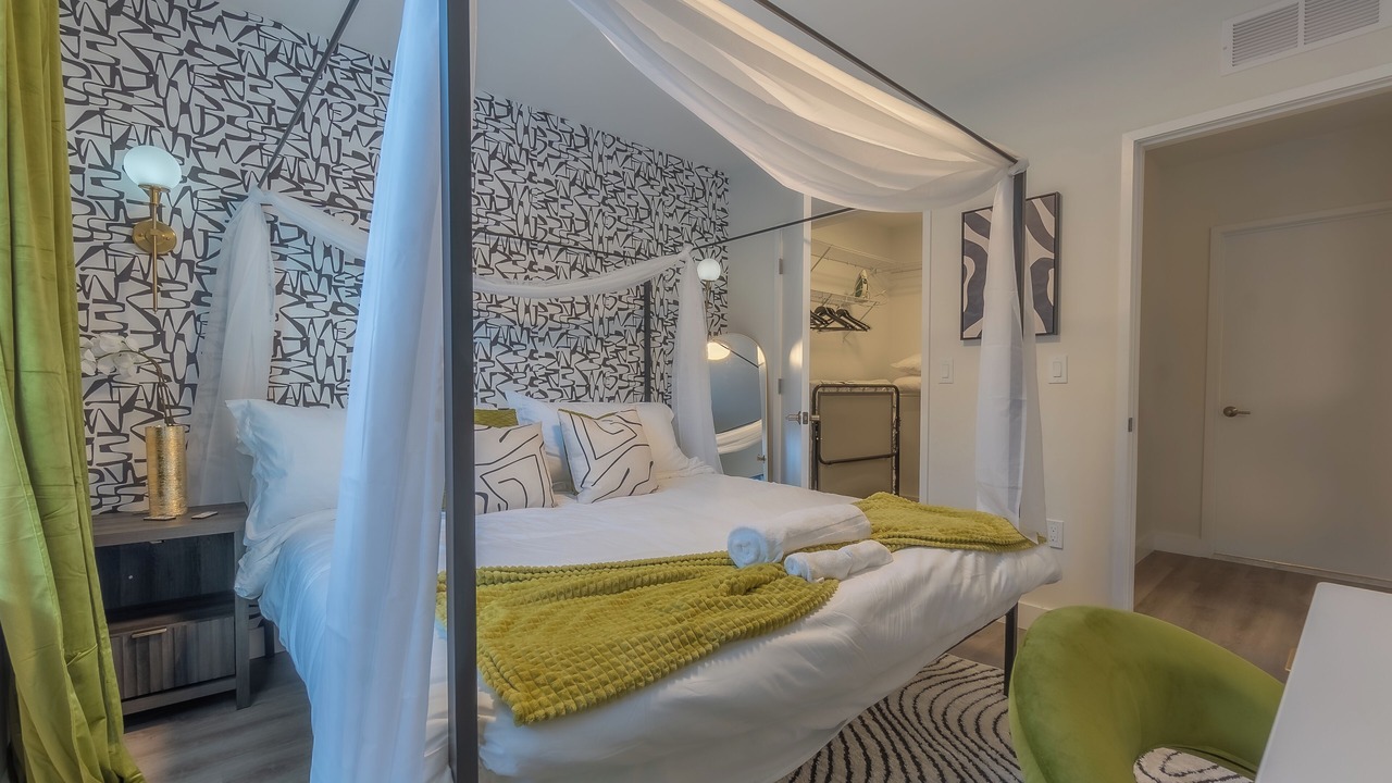 Photo of Bedroom in Orange