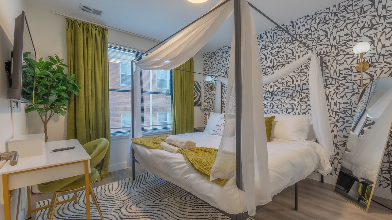 Photo of Bedroom in Orange