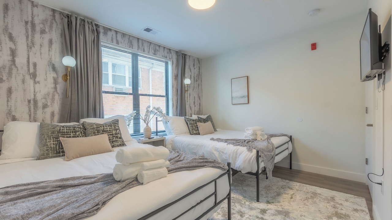 Photo of Bedroom in Orange