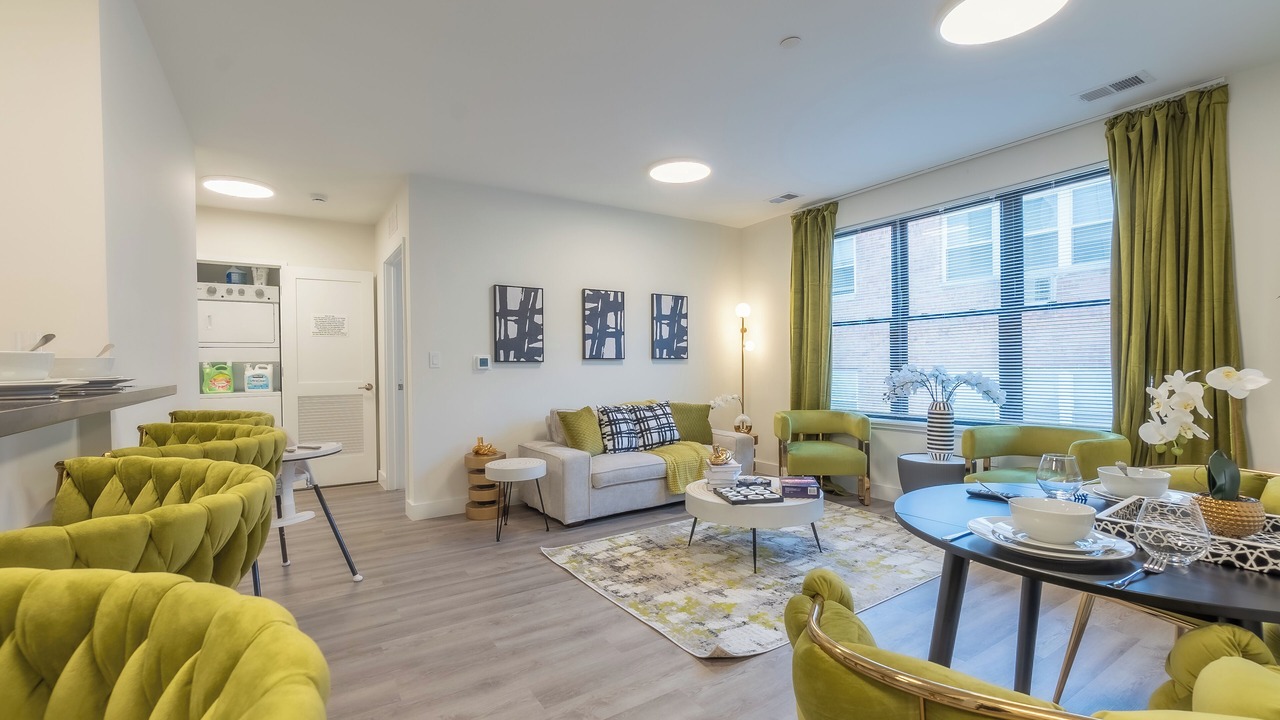 Photo of Livingroom in Orange