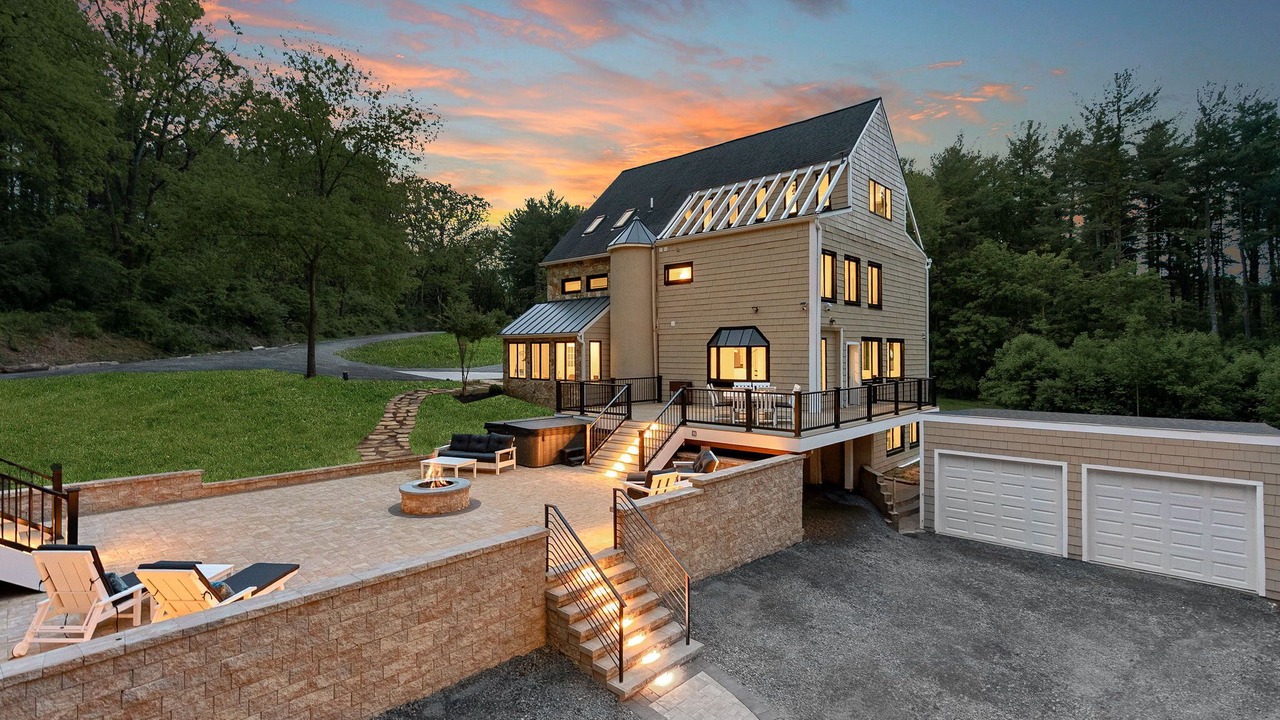 Photo of Outdoor in Hamilton