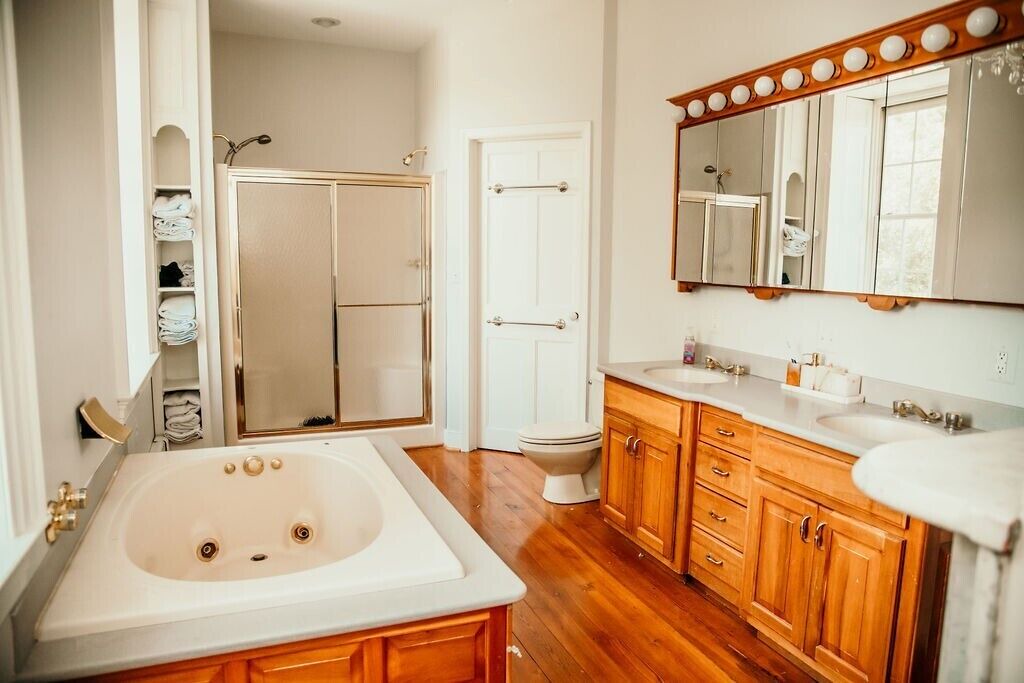 Photo of Bathroom in St. James