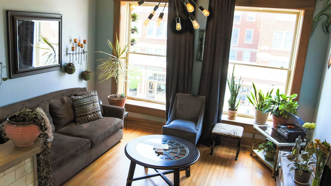 Photo of Livingroom in Lockerbie Square