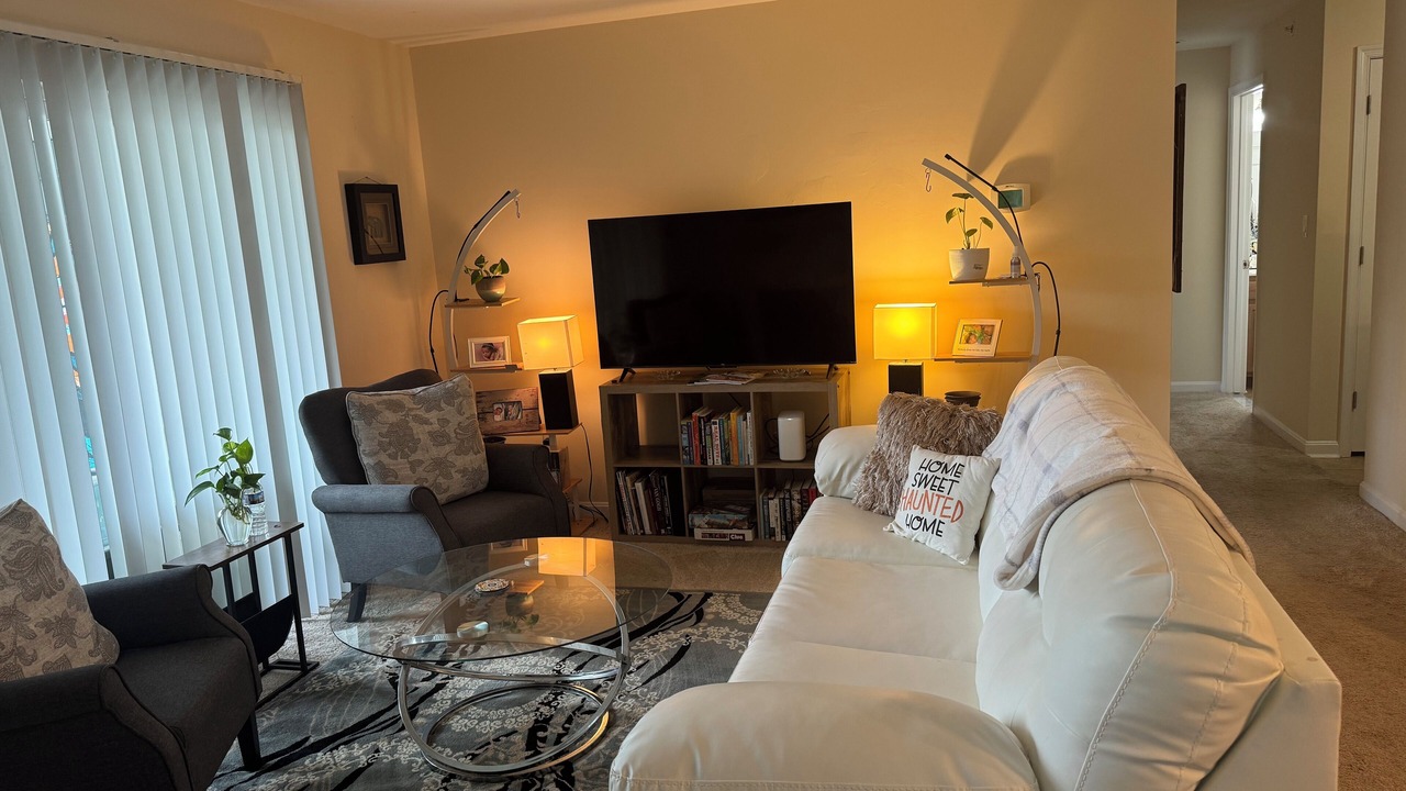 Photo of Livingroom in Savage-Guilford