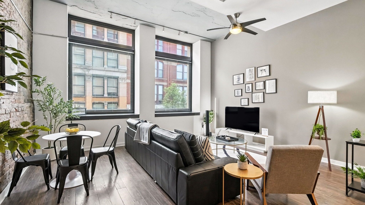 Photo of Bedroom in Cultural District