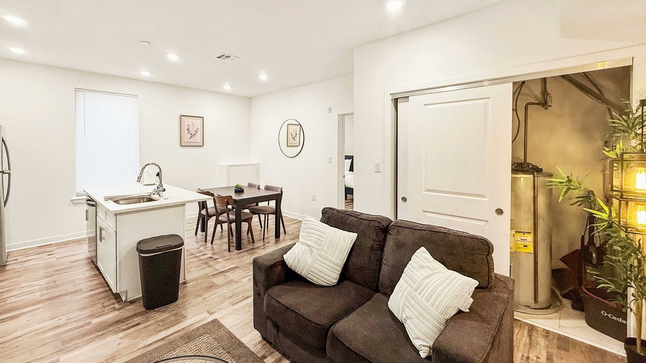 Photo of Livingroom in Olde Kensington