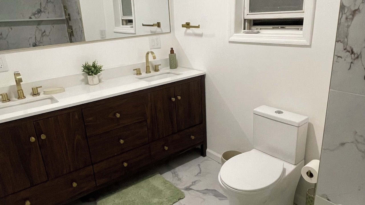 Photo of Bathroom in Roselle
