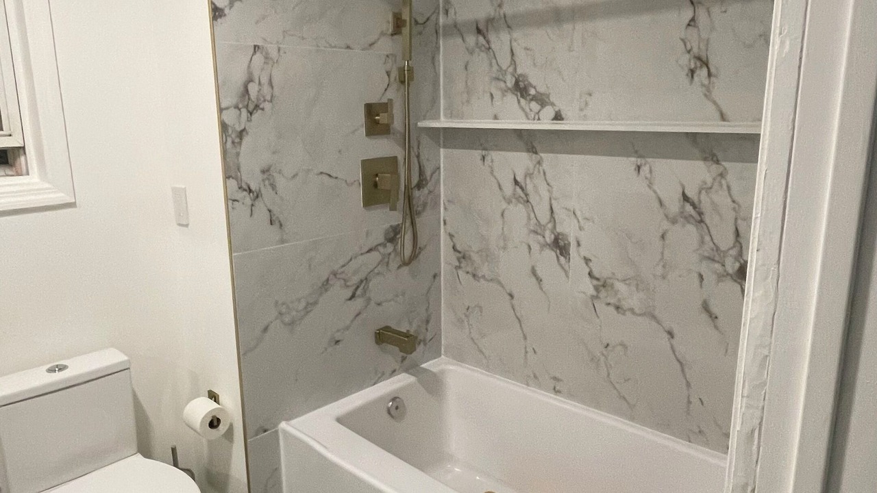 Photo of Bathroom in Roselle