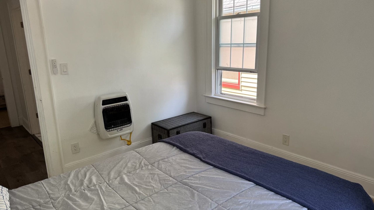 Photo of Bedroom in Roselle