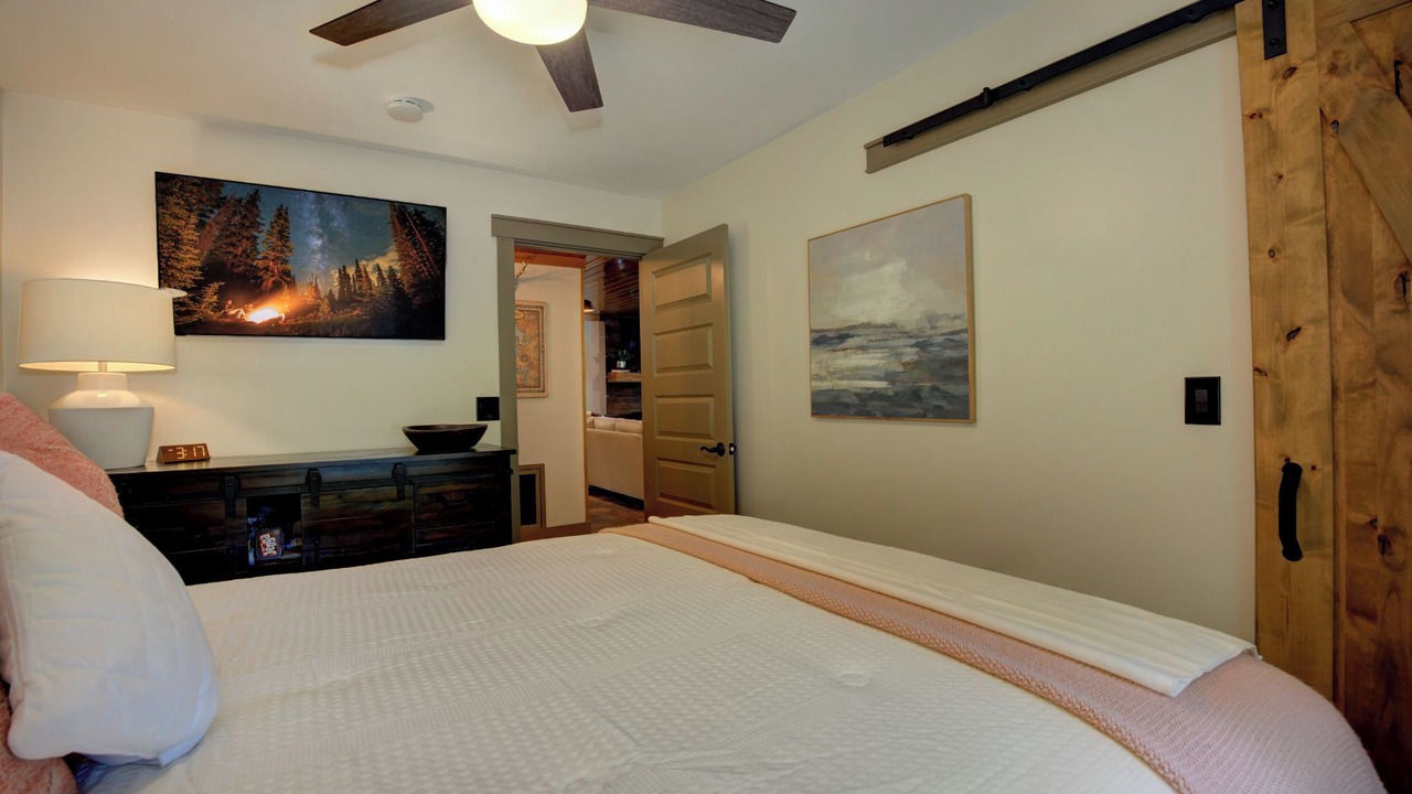 Photo of Bedroom in Dial