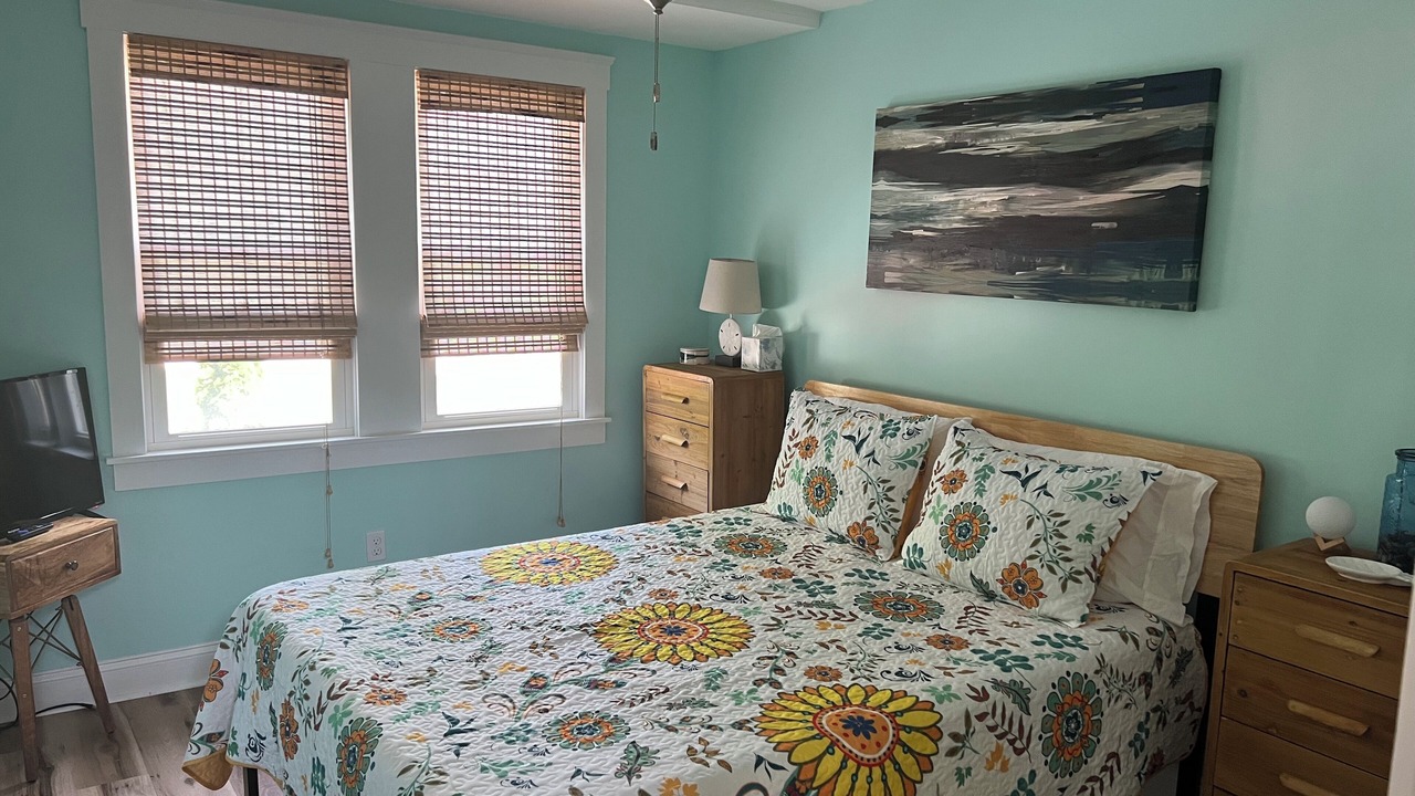 Photo of Bedroom in Bayville