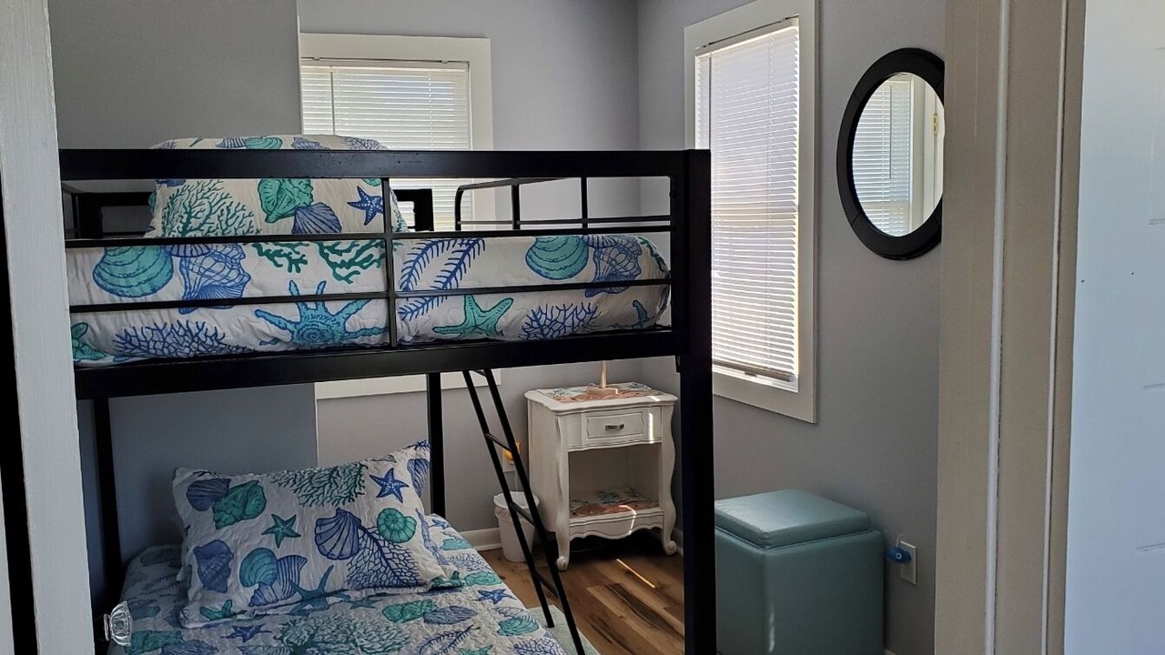 Photo of Bedroom in Bayville