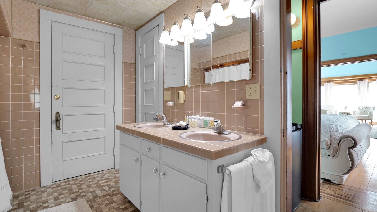 Photo of Bathroom in Olean