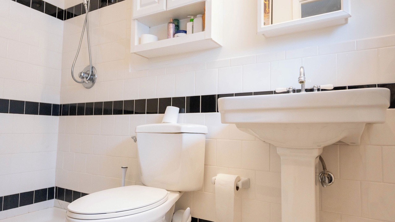 Photo of Bathroom in Margate City