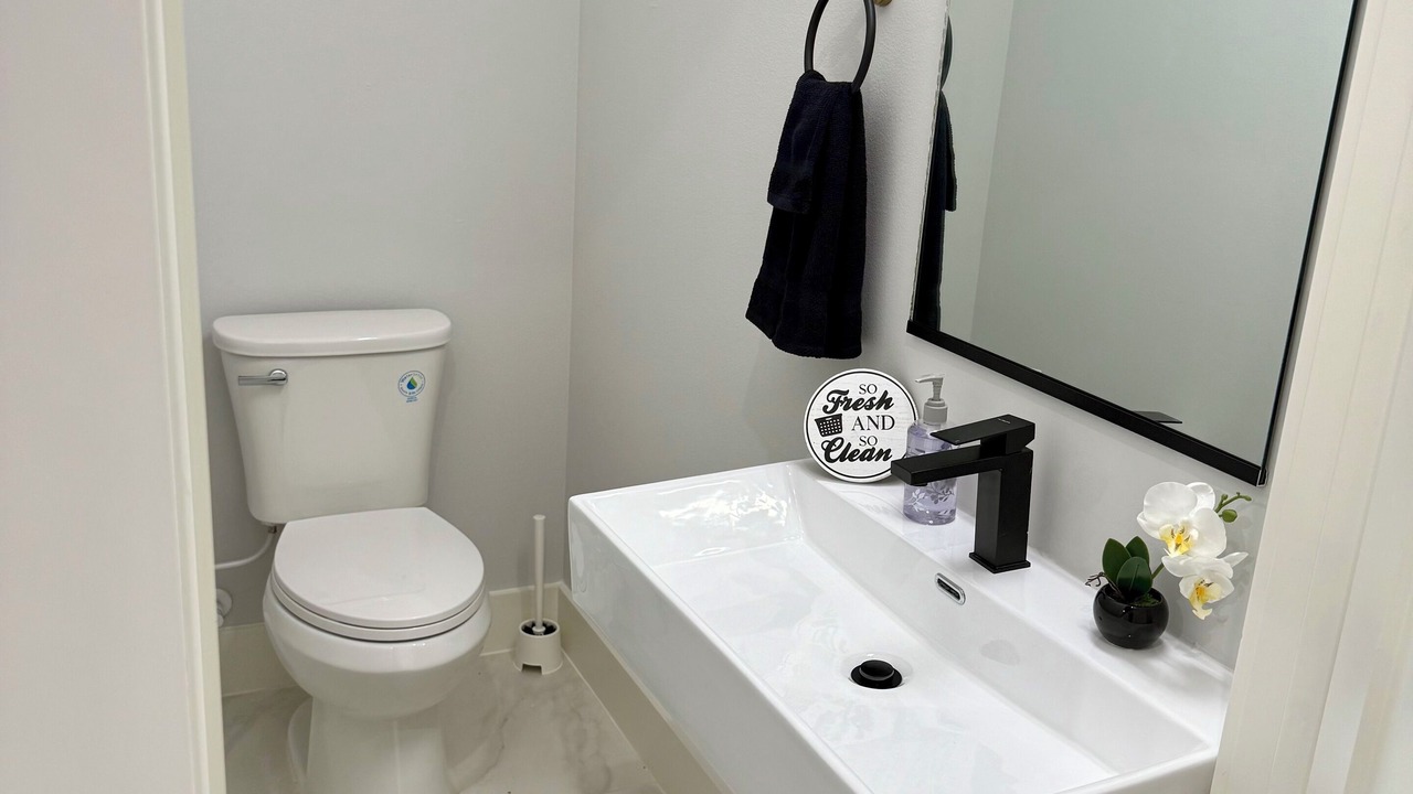 Photo of Bathroom in West Dallas