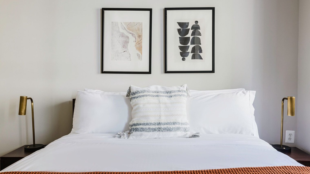 Photo of Bedroom in Connecticut Ave - K Street