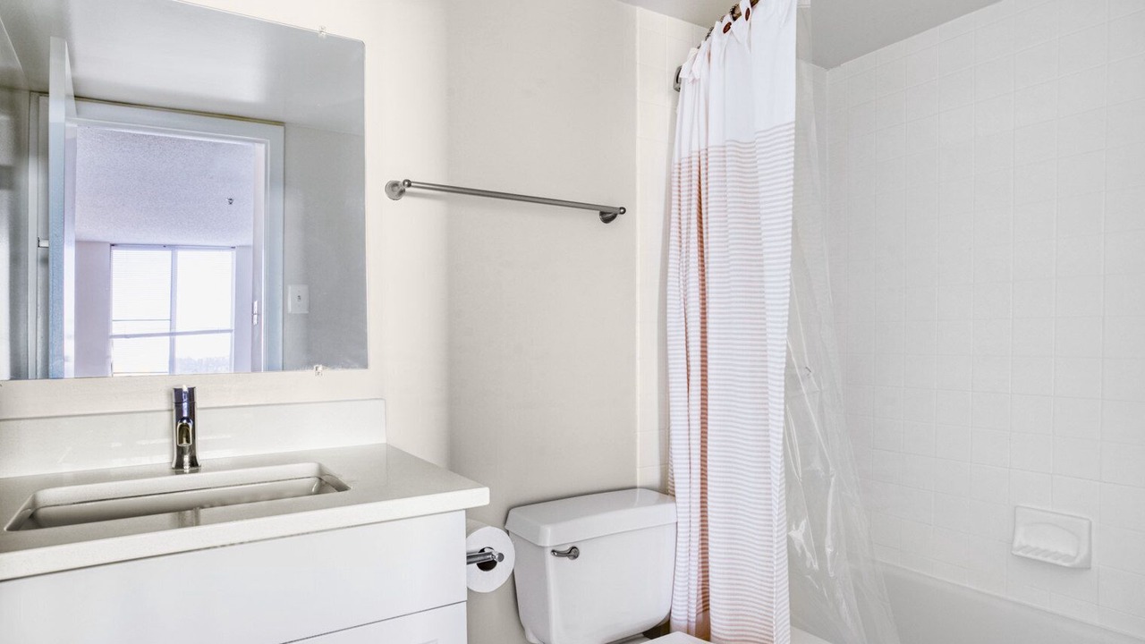 Photo of Bathroom in Pentagon City