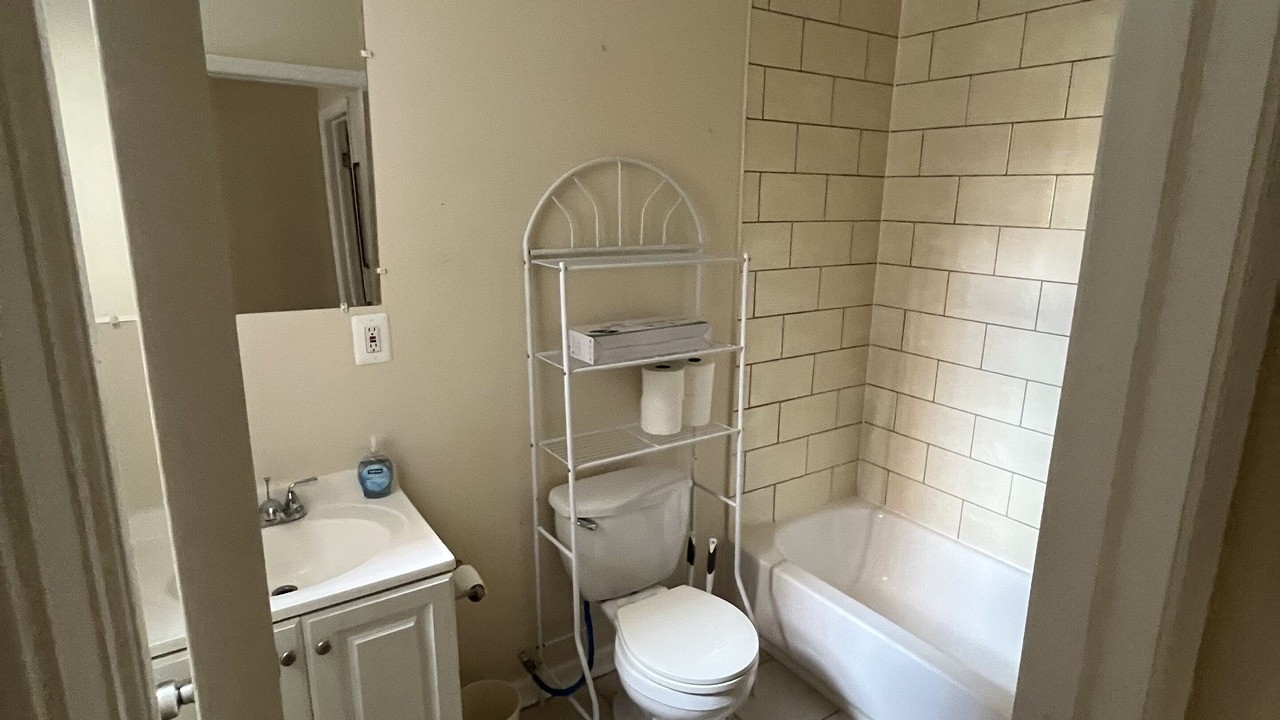 Photo of Bathroom in North Philadelphia West