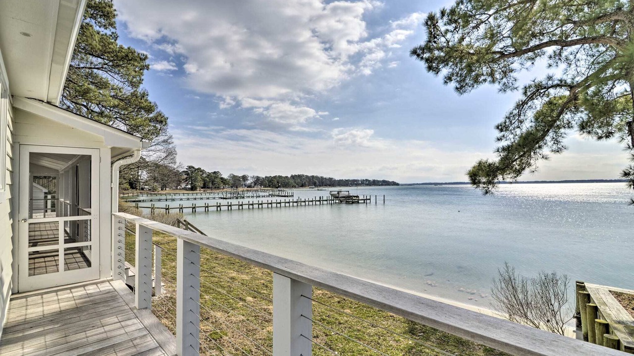 Photo of Patio Balcony in Deltaville