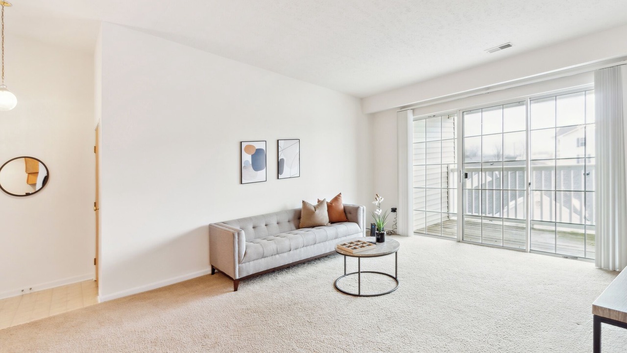 Photo of Livingroom in Wadsworth