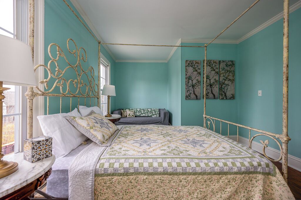 Photo of Bedroom in Warwick