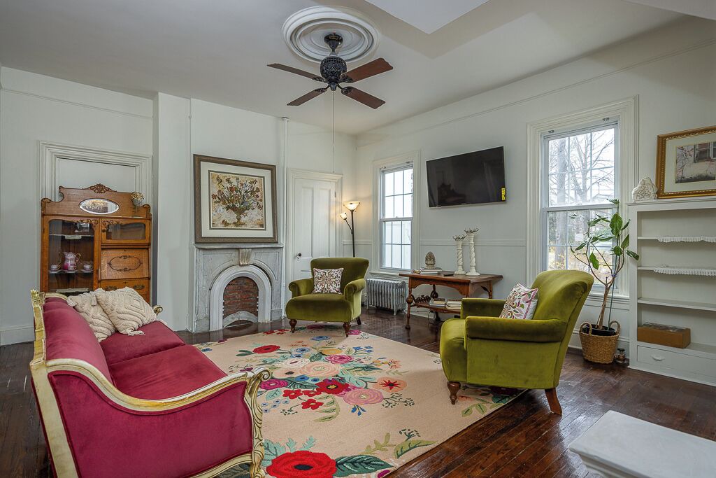 Photo of Livingroom in Warwick