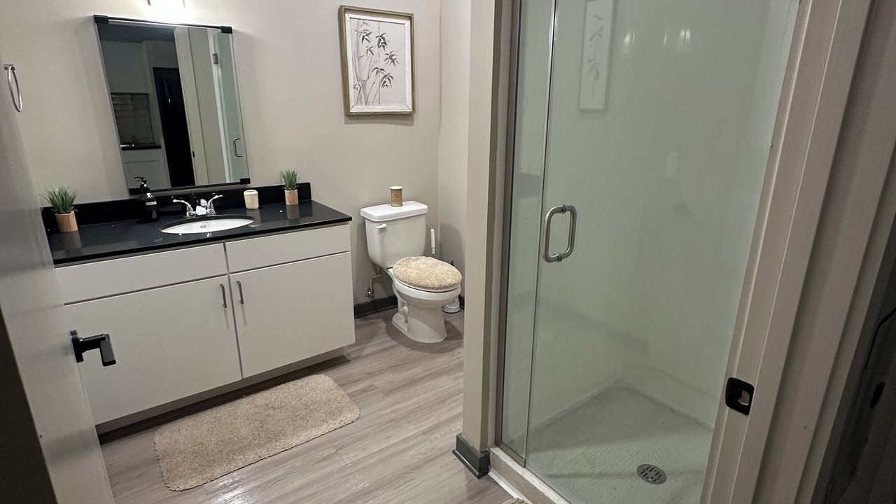 Photo of Bathroom in Uptown