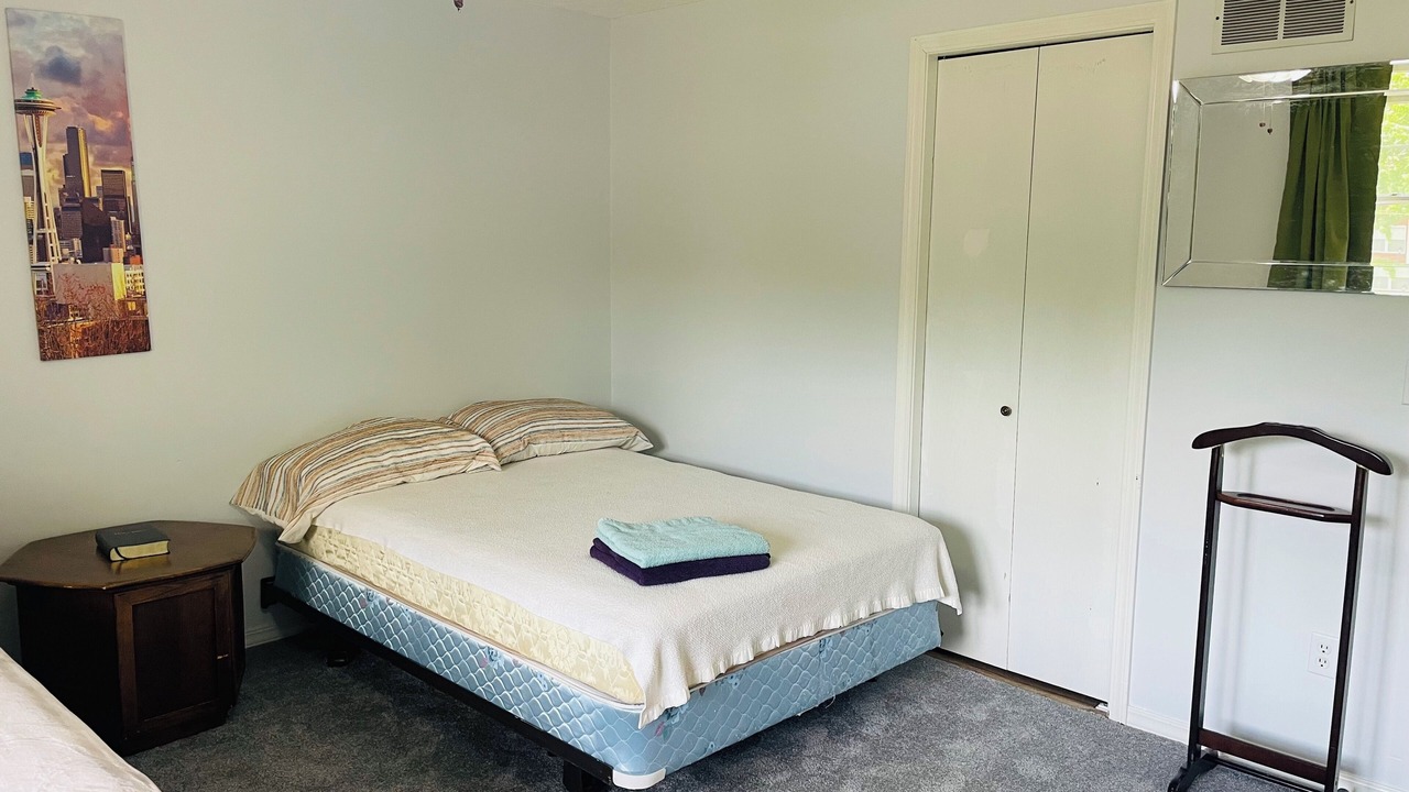 Photo of Bedroom in Massillon