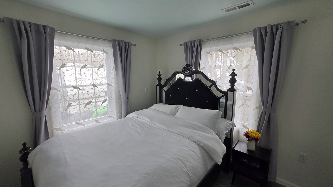 Photo of Bedroom in Whitesboro
