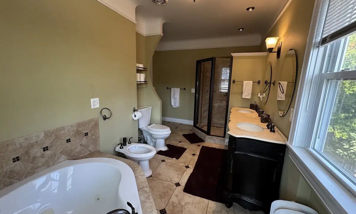 Photo of Bathroom in Getty Square