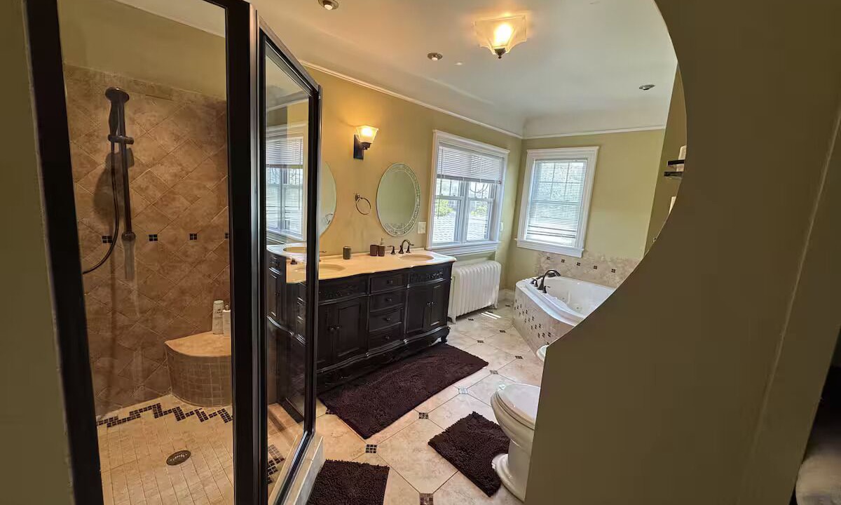 Photo of Bathroom in Getty Square