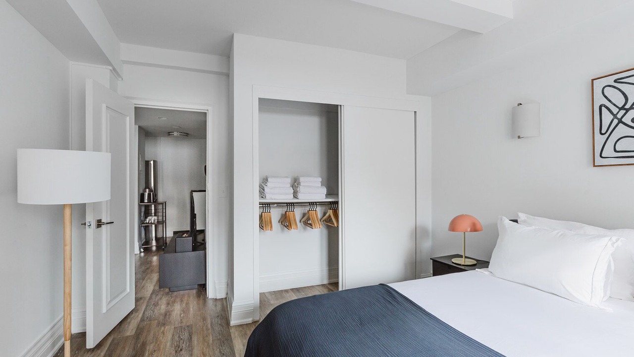 Photo of Bedroom in Lincoln Square