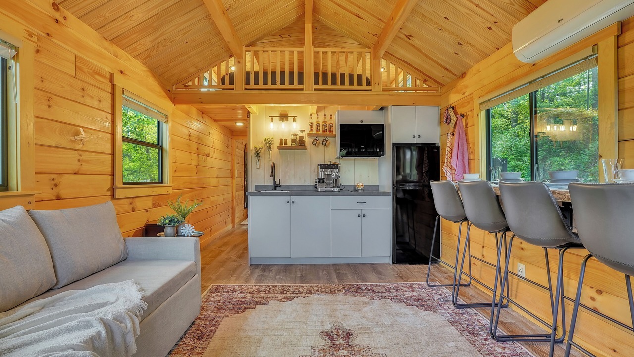 Photo of Livingroom in Herndon