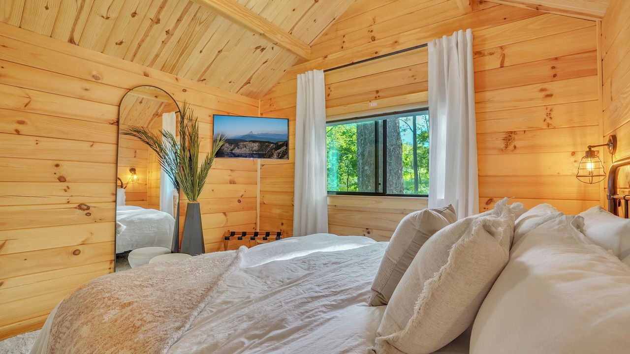 Photo of Bedroom in Herndon